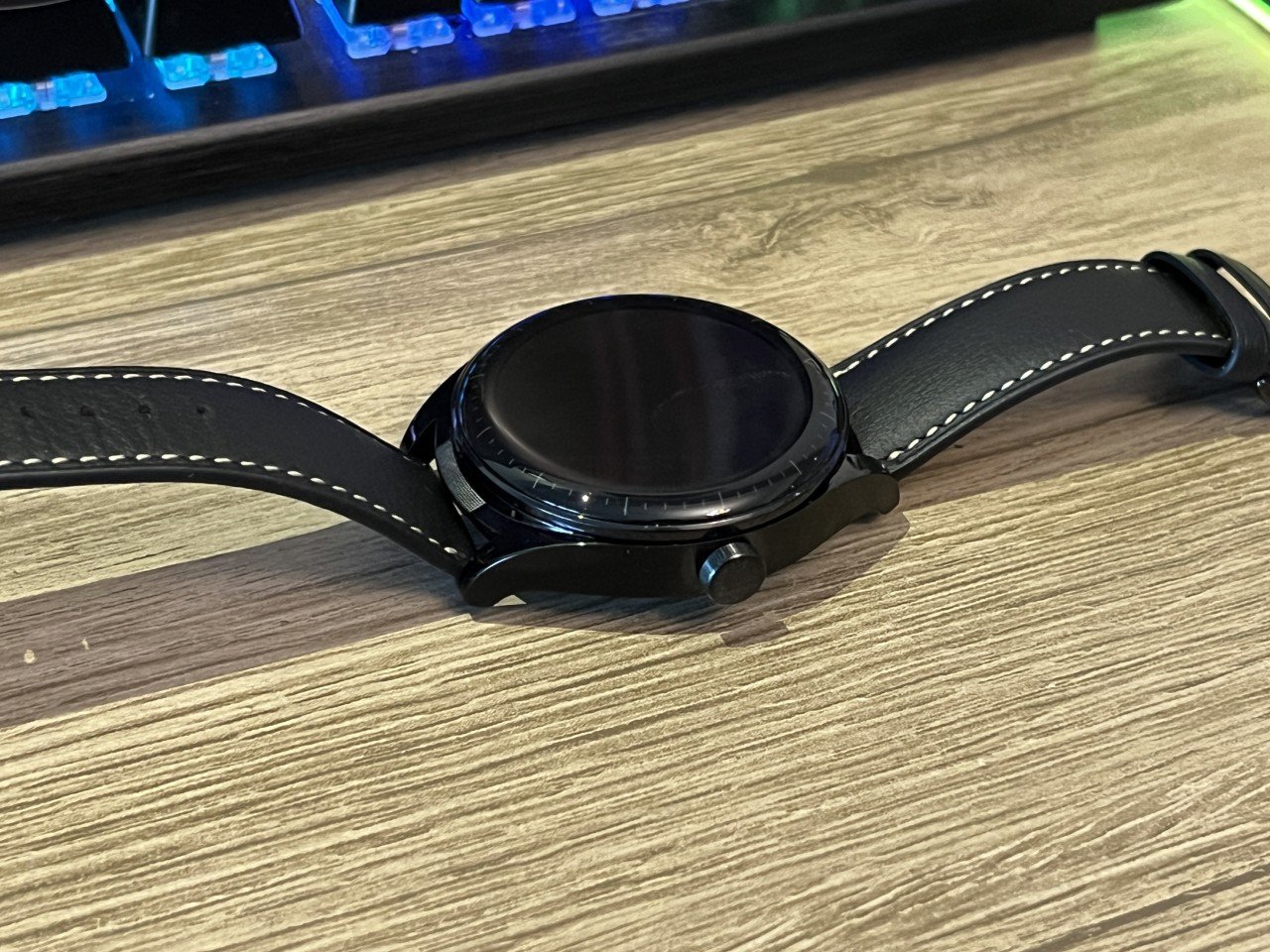 Huawei Watch Buds Review - Gadgets Middle East