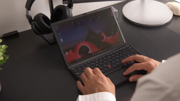 Lenovo ThinkPad X1 Fold 16 Review